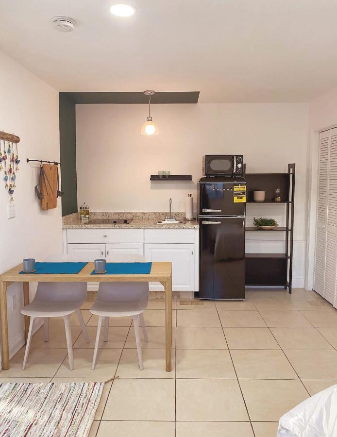 Private Suite W/ Full Backyard, Bbq, 5Min From Mia Miami Exterior foto